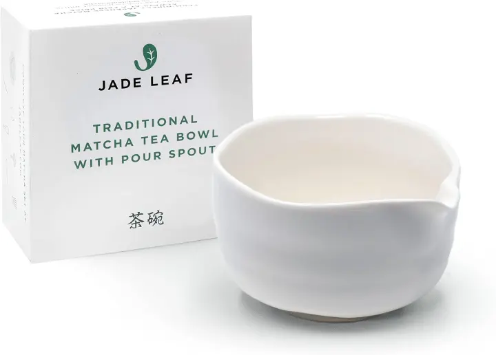 Jade Leaf Porcelain Matcha Tea Bowl with Pour Spout — 18 oz, Matte White