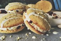 Pistachio Kiss Cookies: Soft, Nutty Bites for Every Occasion