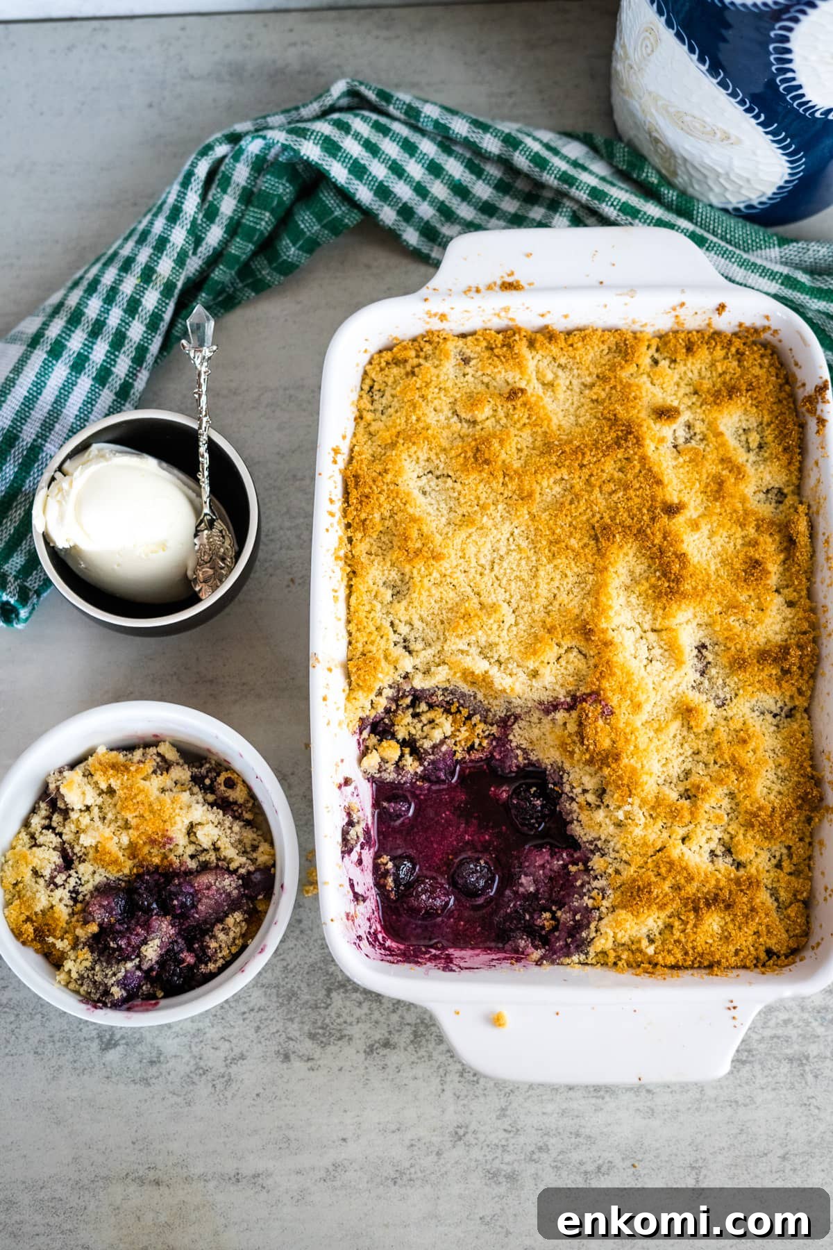 keto berry crumble in a dish.