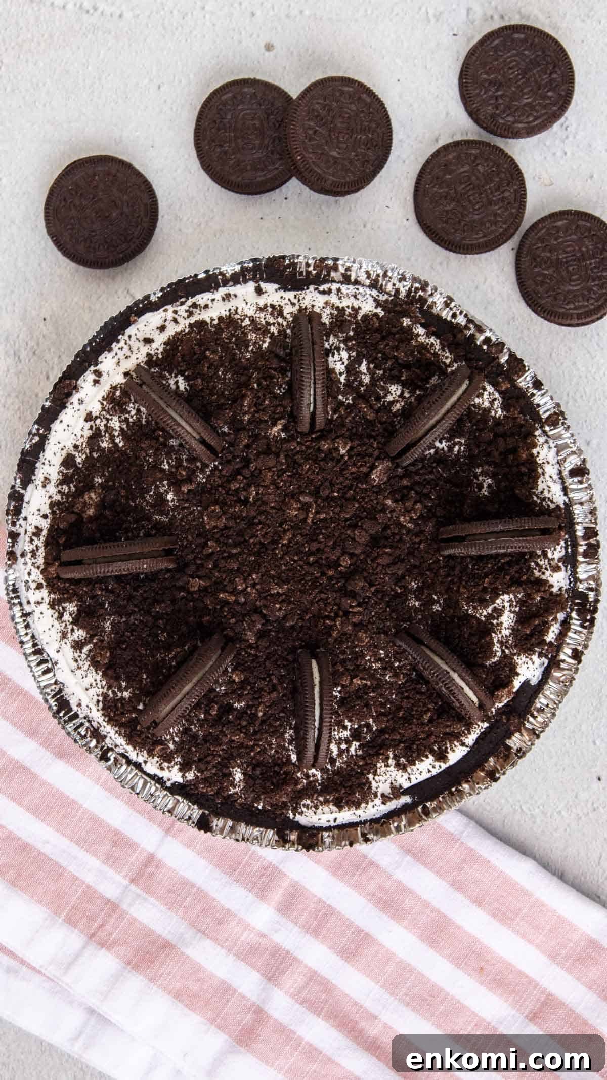 Quick 3-Ingredient Oreo Pie Recipe 8 3-Ingredient Oreo Pie