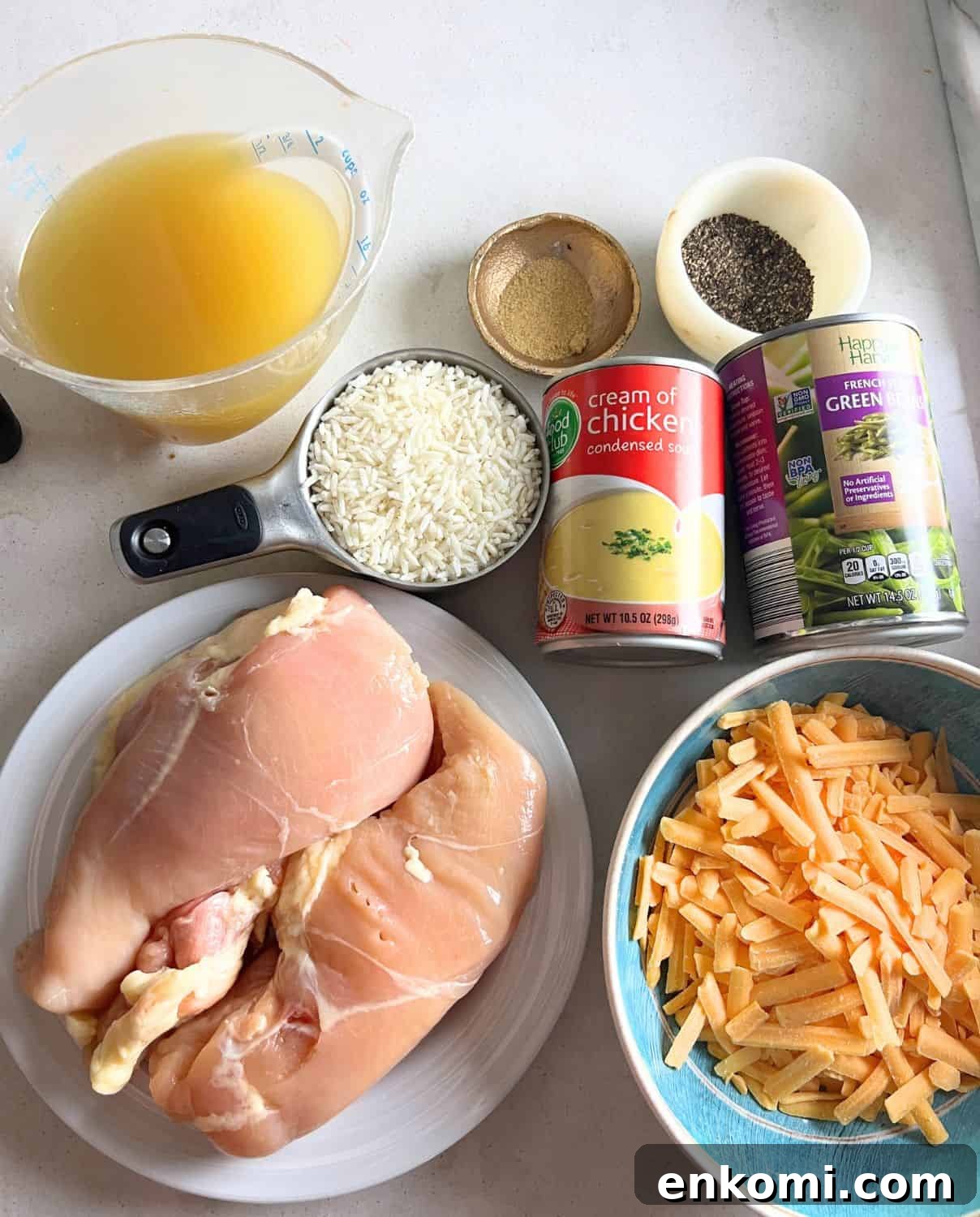 Cheesy Baked Chicken and Green Beans with Garlic Breadcrumbs 3 Ingredients needed for chicken green bean bake.