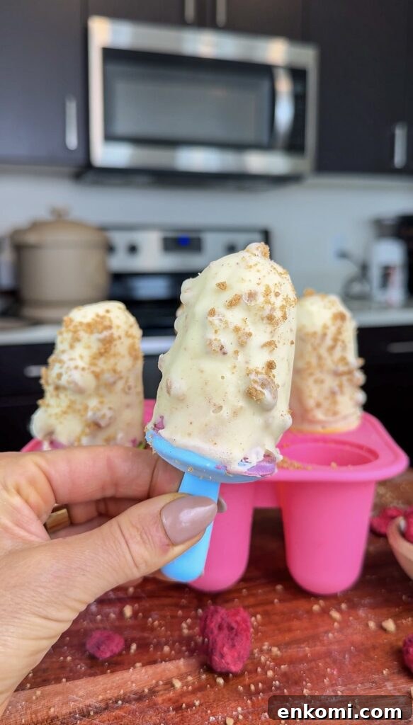 Frozen Yogurt Popsicles