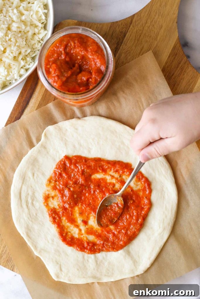 Roasted Tomato Pizza Sauce Recipe for Rich, Smoky Flavor 8 img 156458 7