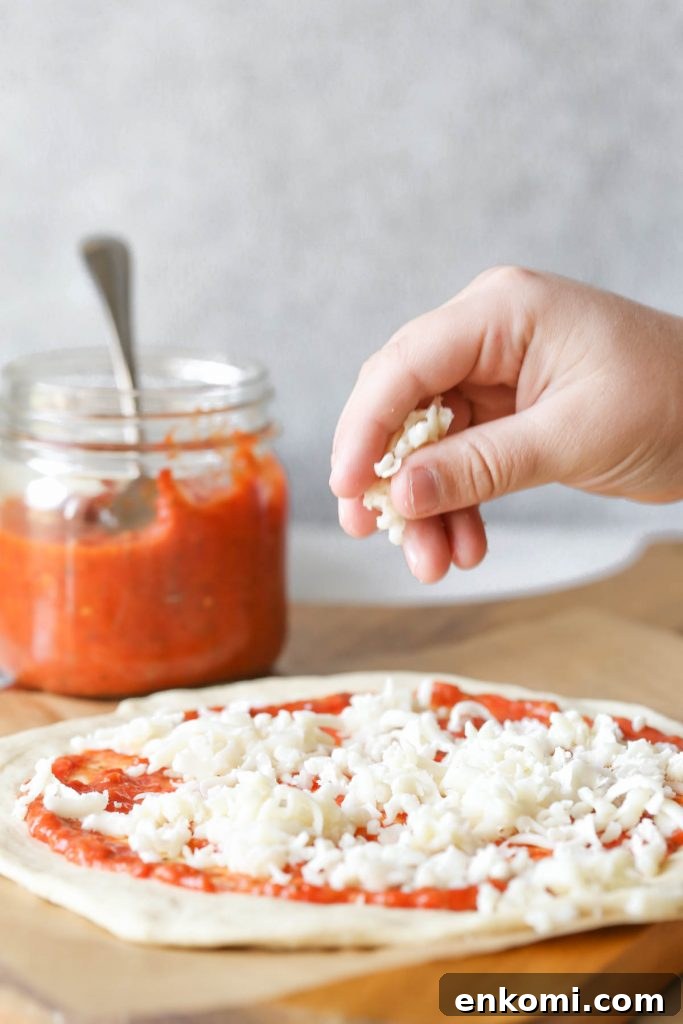 Roasted Tomato Pizza Sauce Recipe for Rich, Smoky Flavor 9 img 156458 8