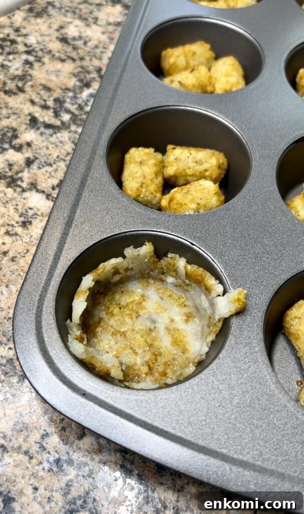 Crispy tater tot cups