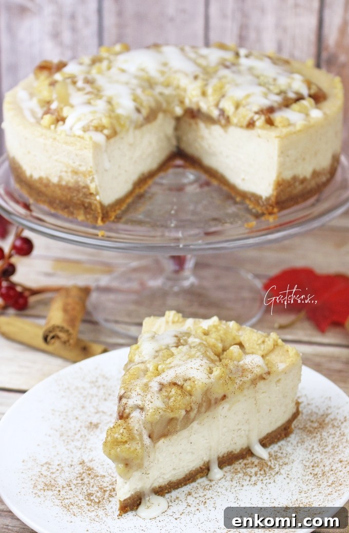 Vegan Apple Crumble Cheesecake Recipe for Fall Desserts 2 Vegan Apple Cheesecake