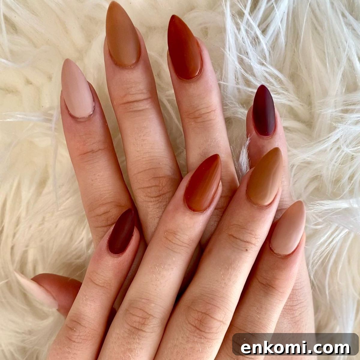 21 Elegant Almond Thanksgiving Nail Designs You’ll Love 15 13. Shades of Brown