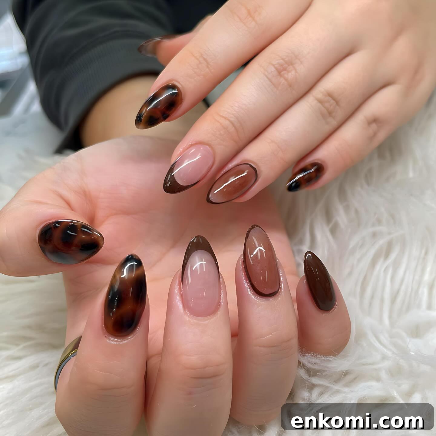 21 Elegant Almond Thanksgiving Nail Designs You’ll Love 21 19. Tortoiseshell, Brown, and Nude
