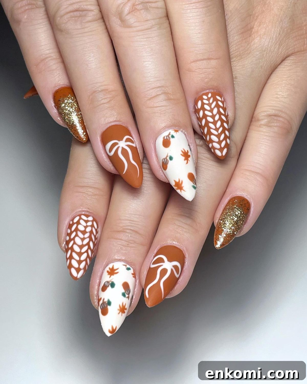 21 Elegant Almond Thanksgiving Nail Designs You’ll Love 10 8. Cute and Elegant Nail Art