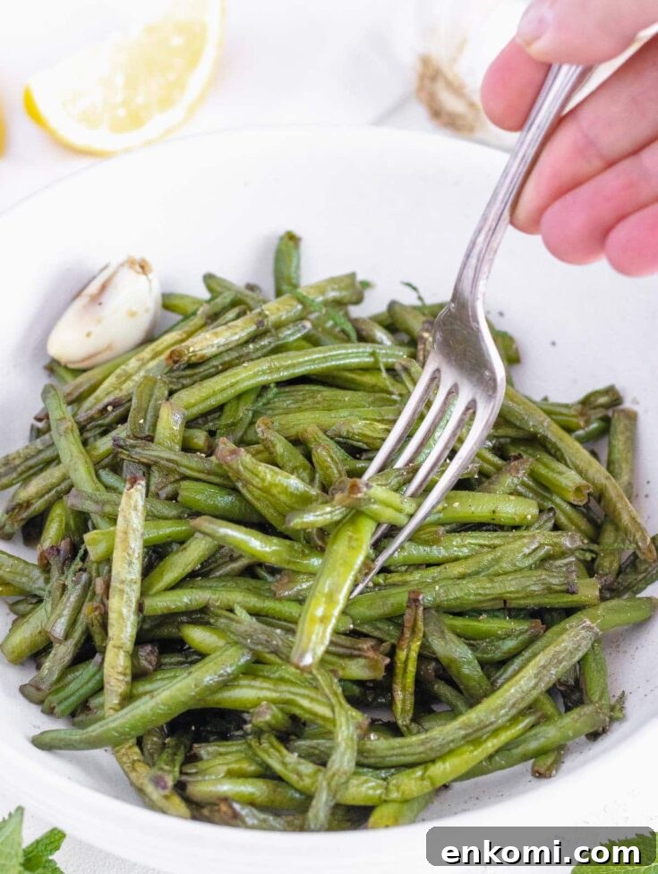 air fryer green beans with fork