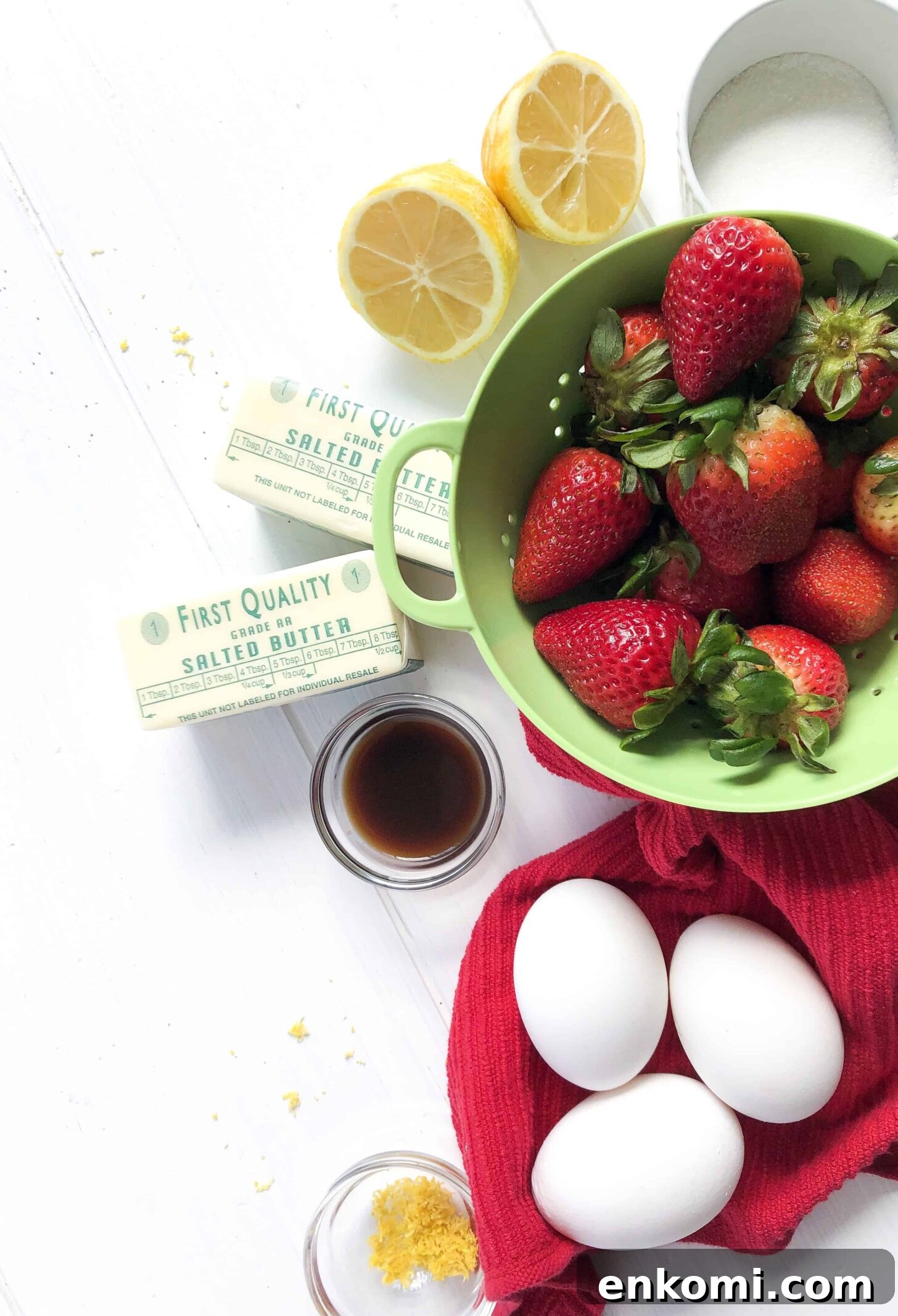 Gluten-Free Lemon Vanilla Cake Recipe for Light, Zesty Dessert 4 Eggs, sugar, lemon, vanilla and strawberries