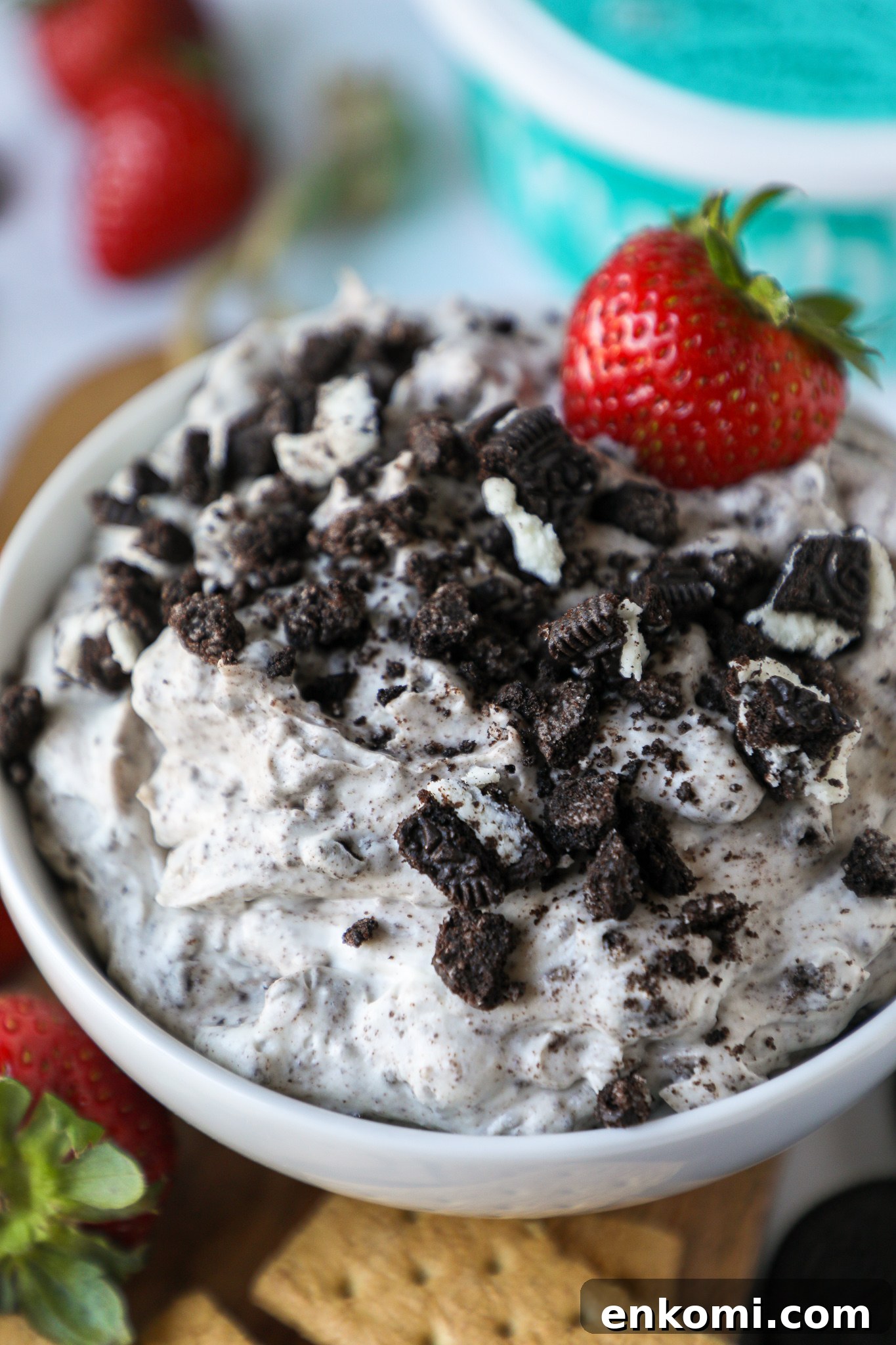 Dairy-Free Oreo Cheesecake Dip Recipe for Parties 6 Oreo cheesecake dip is rich, decadent and a huge hit at any get-together.