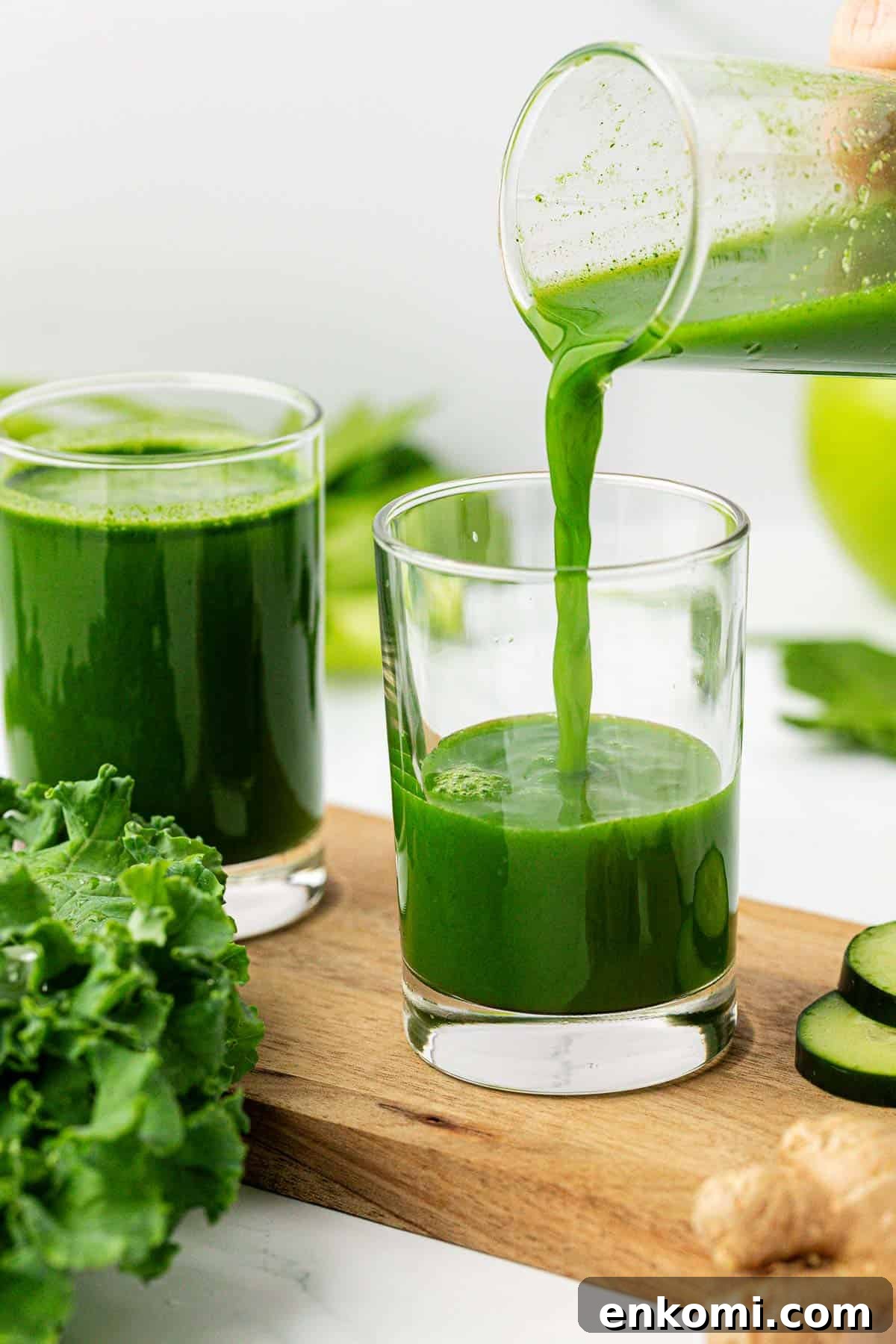 Refreshing Homemade Green Juice Recipe for Energy and Detox 9 pouring green juice in a glass