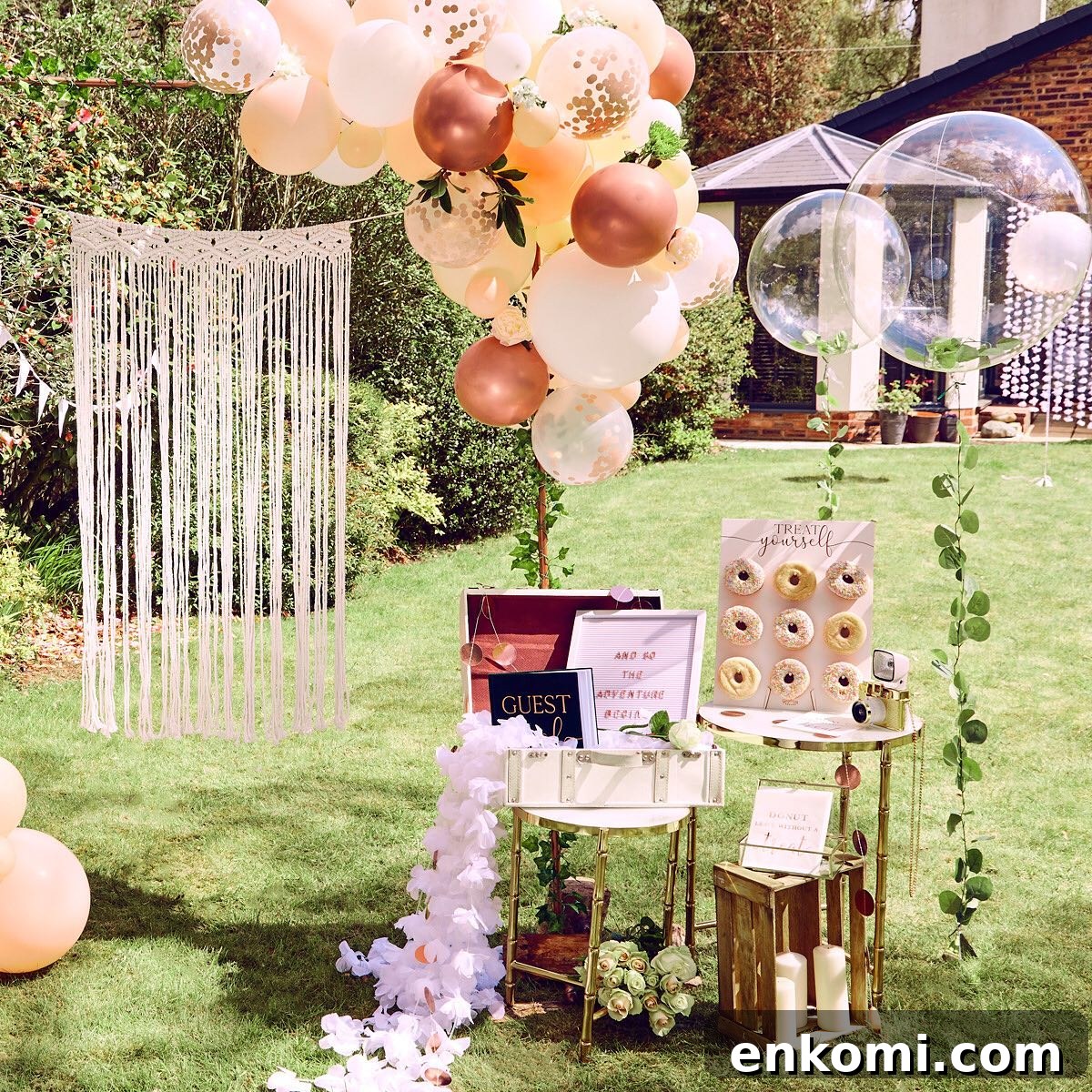 31 Intimate Small Wedding Ideas for a Memorable Celebration 6 Donut Wall