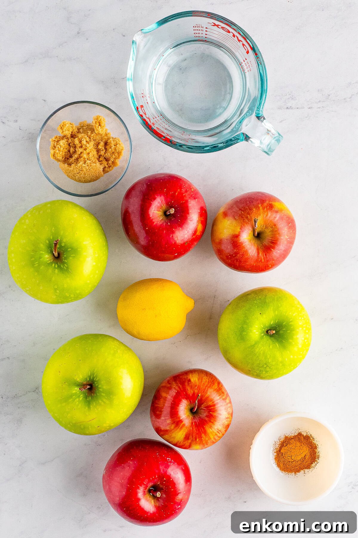 ingredients needed to make homemade crock pot applesauce