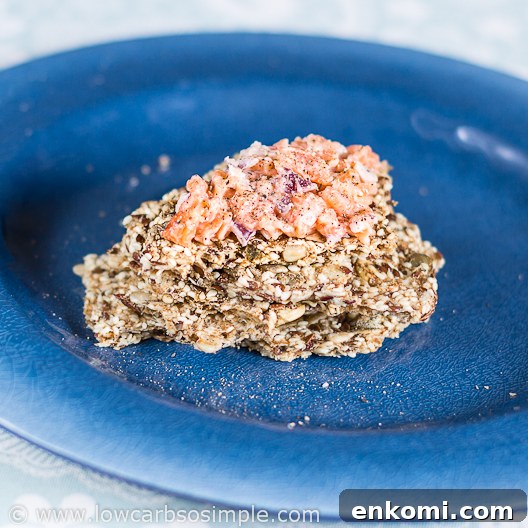 Smoked Salmon Spread on KZ Clean Eating Parmesan Knäckekex | Low-Carb, So Simple