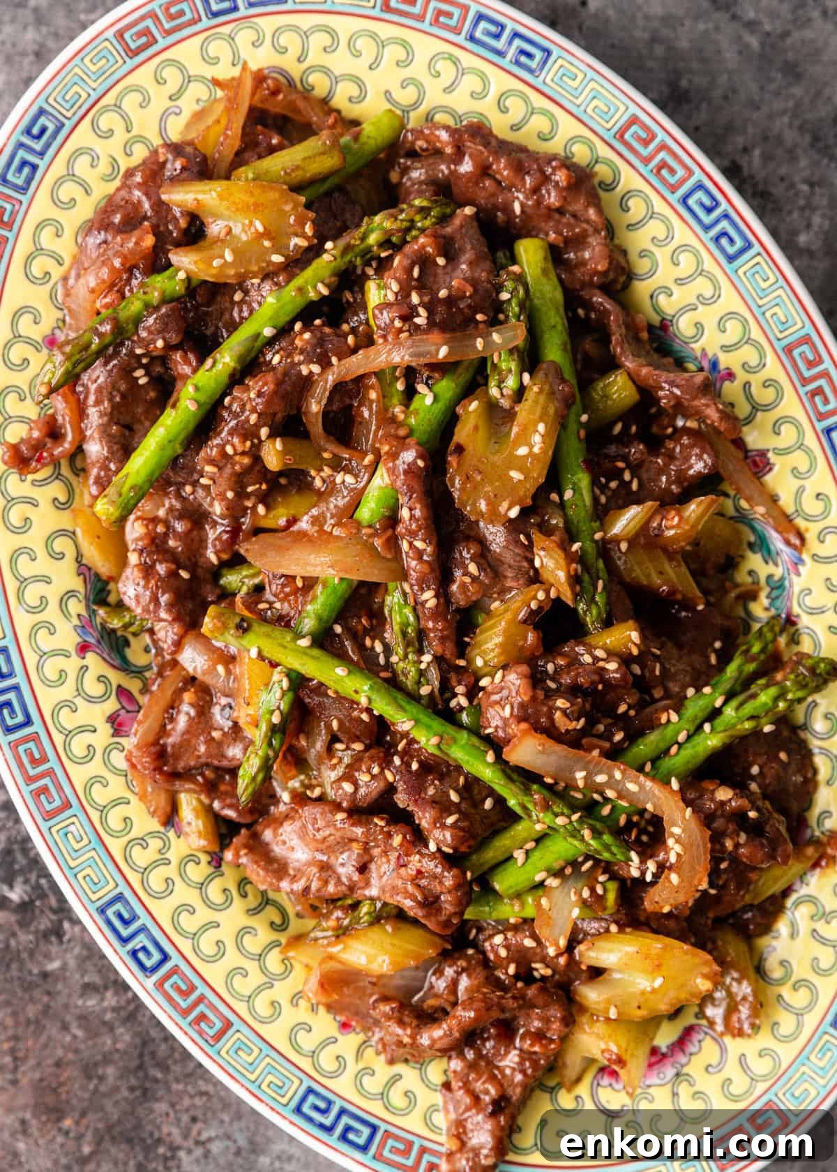 overhead: platter of beef with black bean sauce and veggies