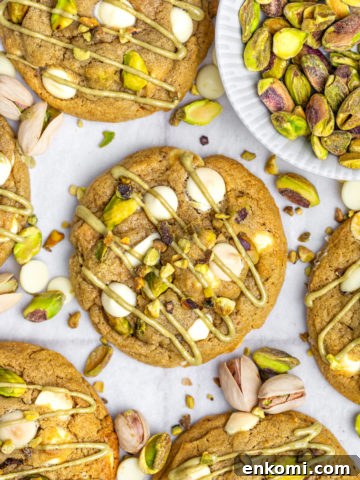 Gingerbread Spice Cookies with Cream Cheese Frosting 16 Pistachio cookies