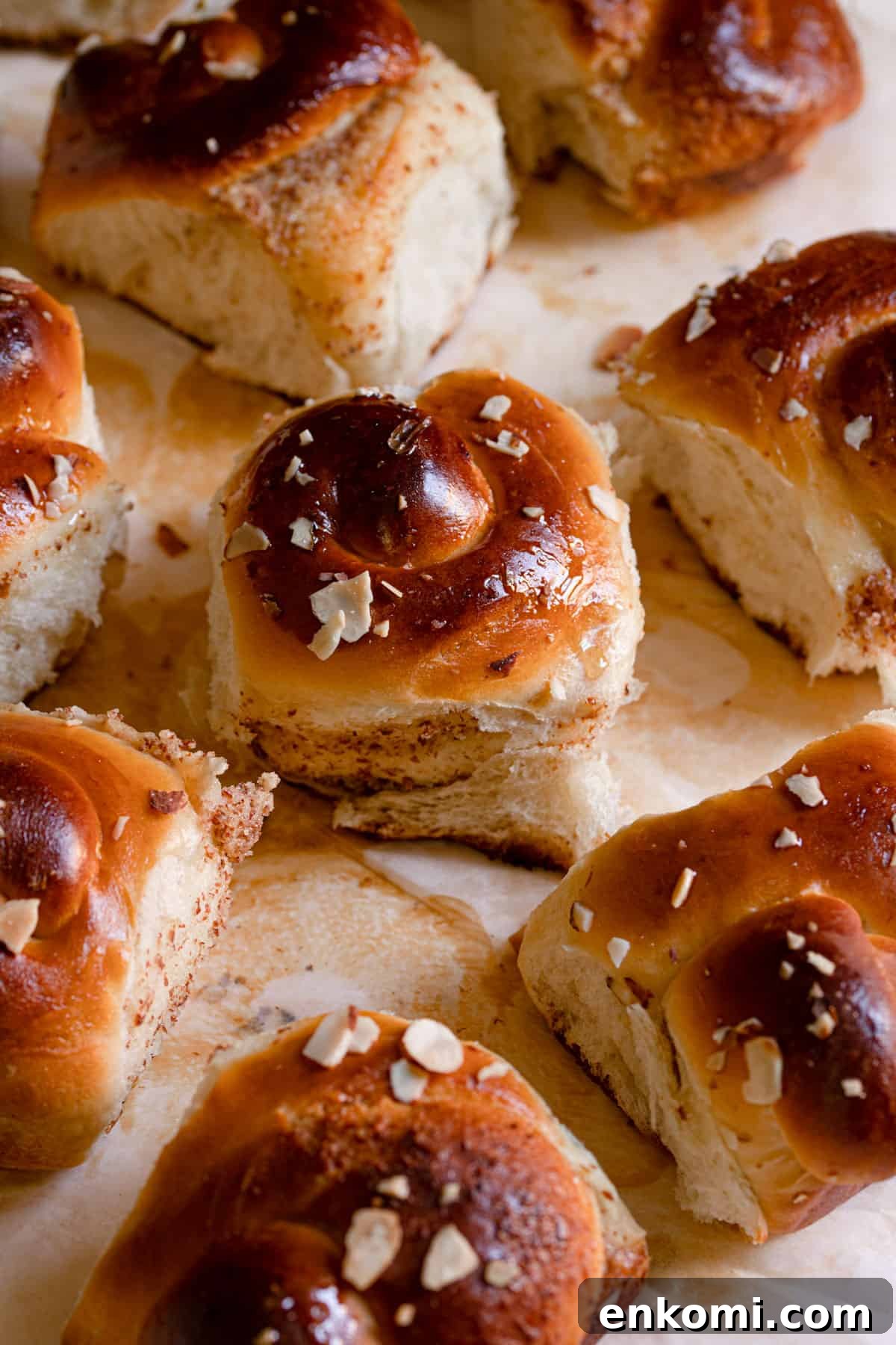 close up to almond roll